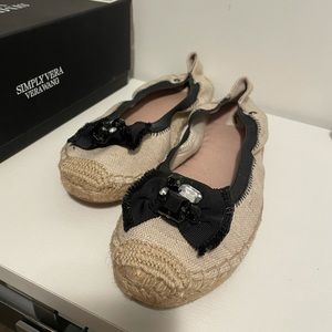 Flat espadrilles